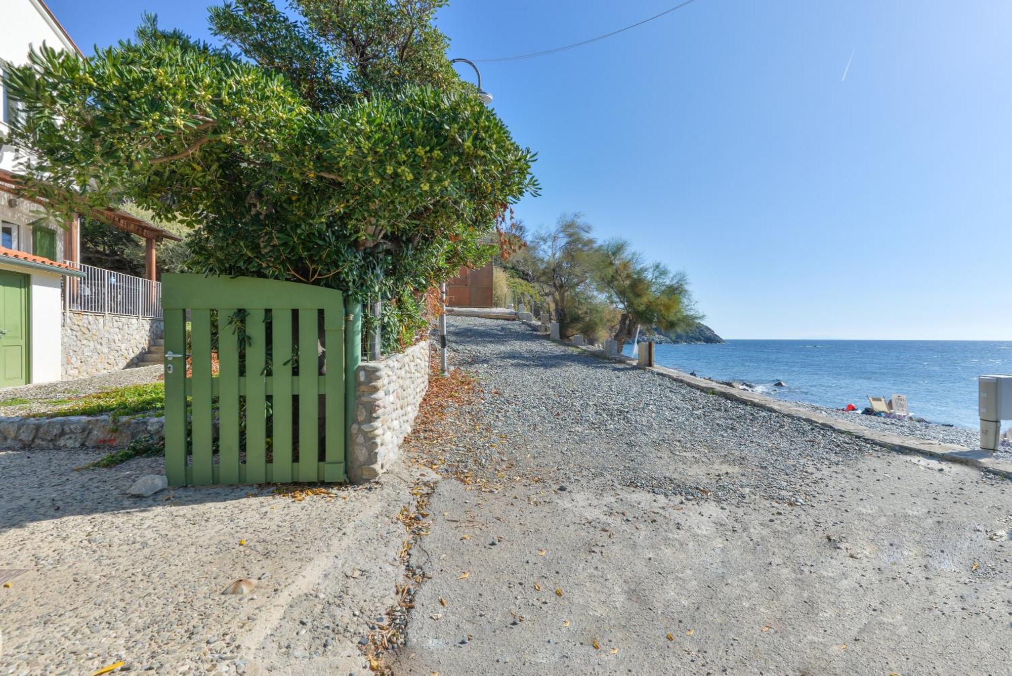 Il Quartiere Apt Pianosa Pomonte Exteriör bild